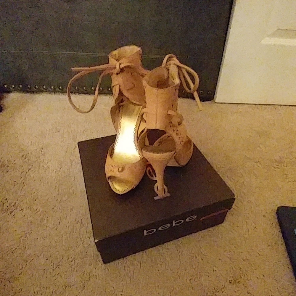 Shoes - Picture 3 of 3